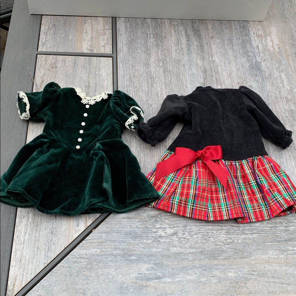 Elegant Doll Dress Set with Green Velvet and Plaid